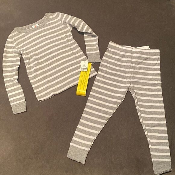 Kids Unisex Pajamas Sleepwear Gray & White Striped 100% Cotton Size 3T NWT - Picture 1 of 4